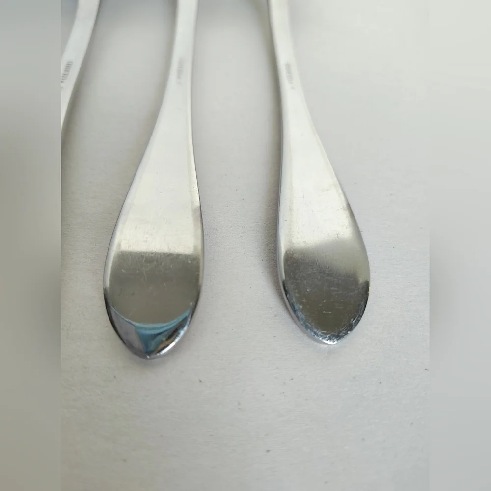 Oneida JOANN JOANNE DINNER FORKS Set of 4 Stainless Frosted Glossy Flatware @